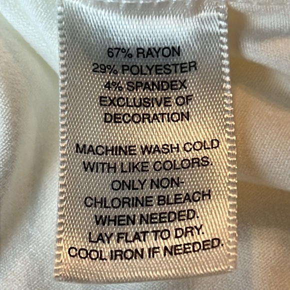 WHITE HOUSE BLACK MARKET WHITE V NECK TOP WITH RUFFLES AROUND NECK & FRONT SMALL - Picture 16 of 16